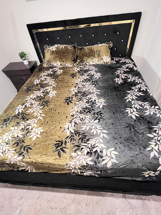 Bedsheet-Velvet bedsheet 3 piece King Size Flat