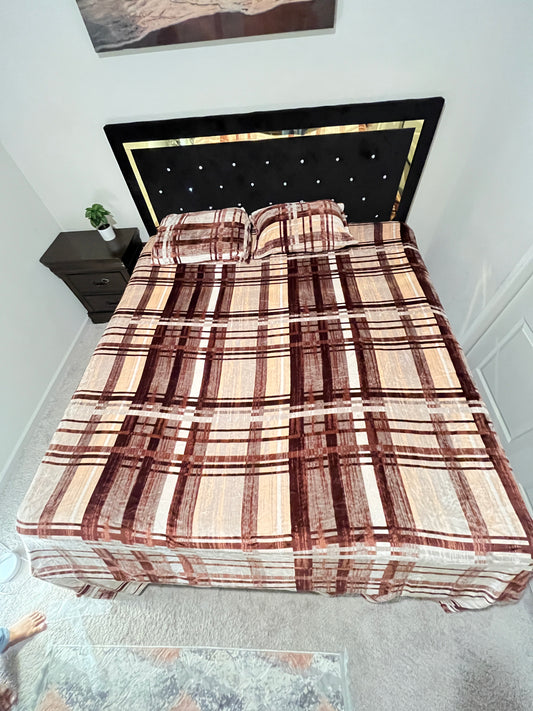 Bedsheet-Velvet bedsheet 3 piece King Size Flat